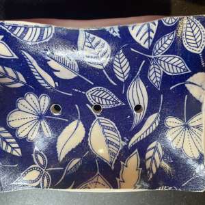 Blue Background with White Leaves Soap Dish