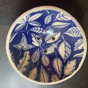 Blue Background White Leaf Shampoo Bar Dish
